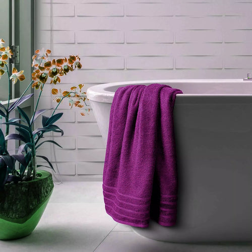 Elegant bath towel set in neutral tones